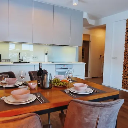 Apartment Harnasiowa Izba - Polana Szymoszkowa